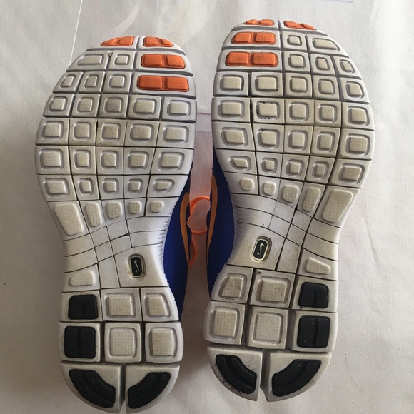 Nike Athletes Runing Shoe - Picture 11 of 11